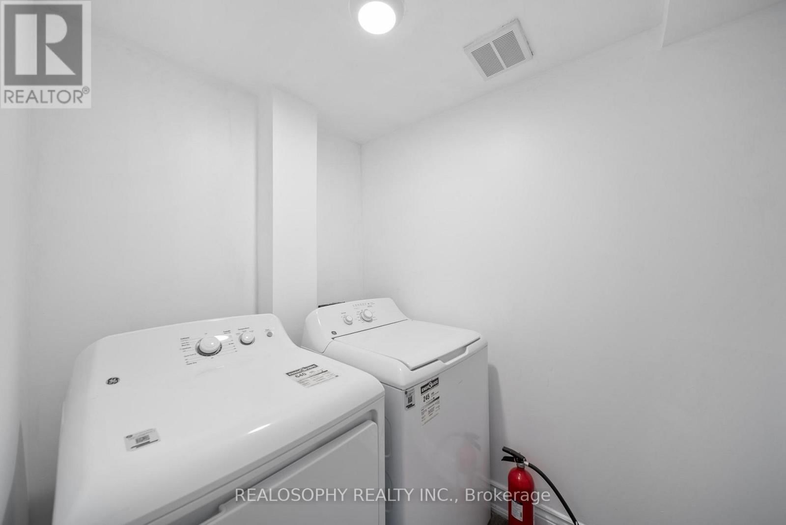 60 DUNWELL CRESCENT Image 26