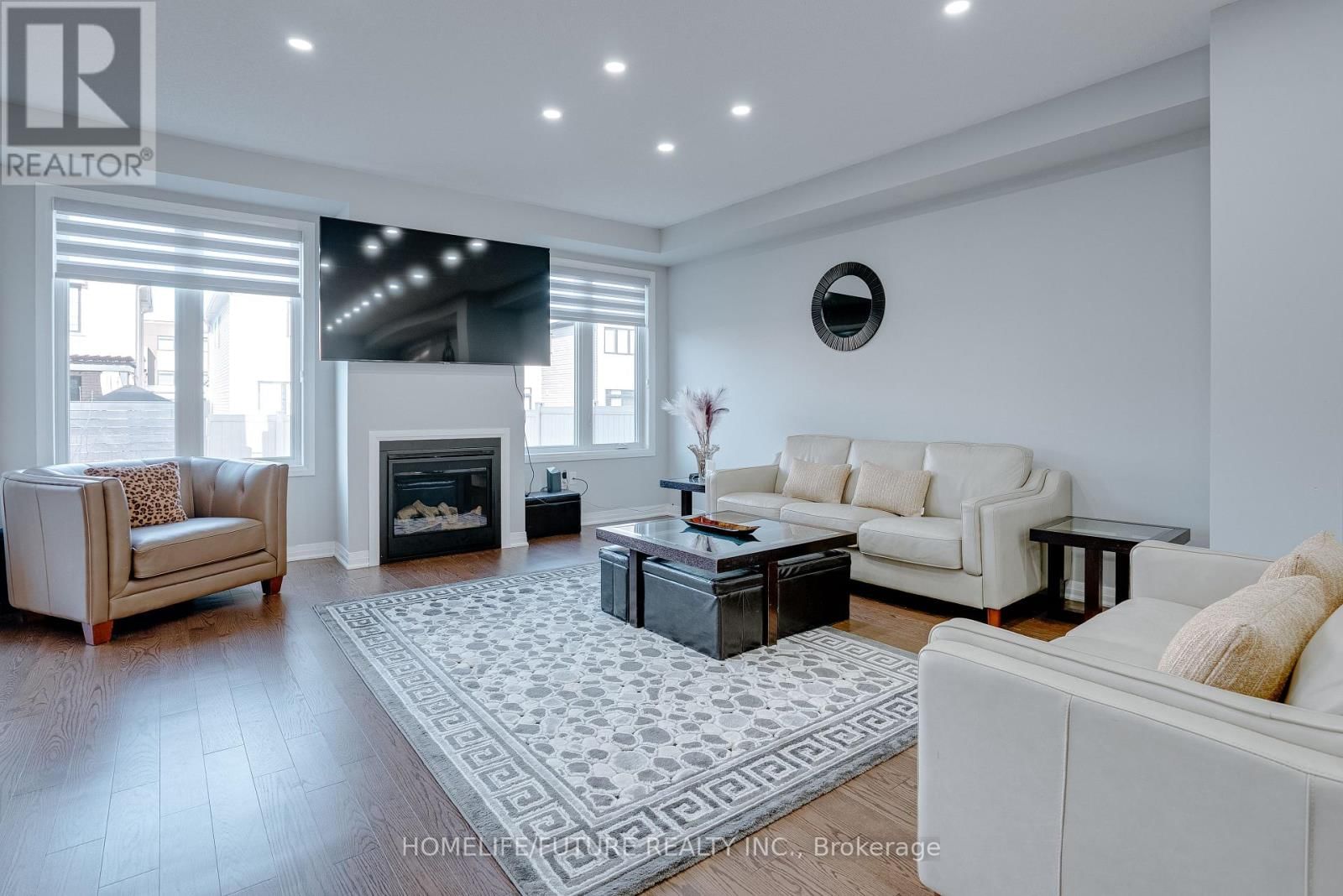 47 CLIPPER LANE Image 10