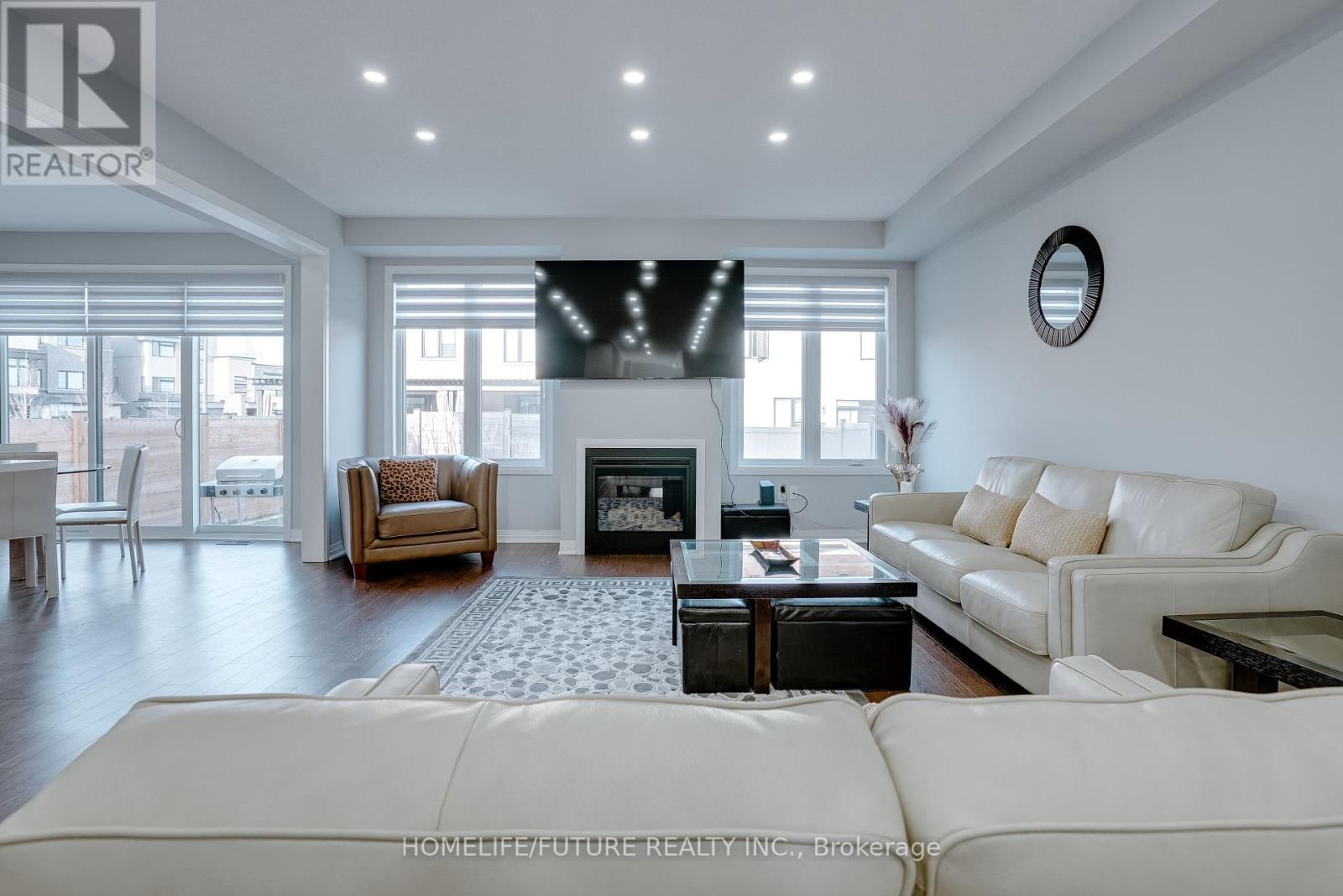 47 CLIPPER LANE Image 11