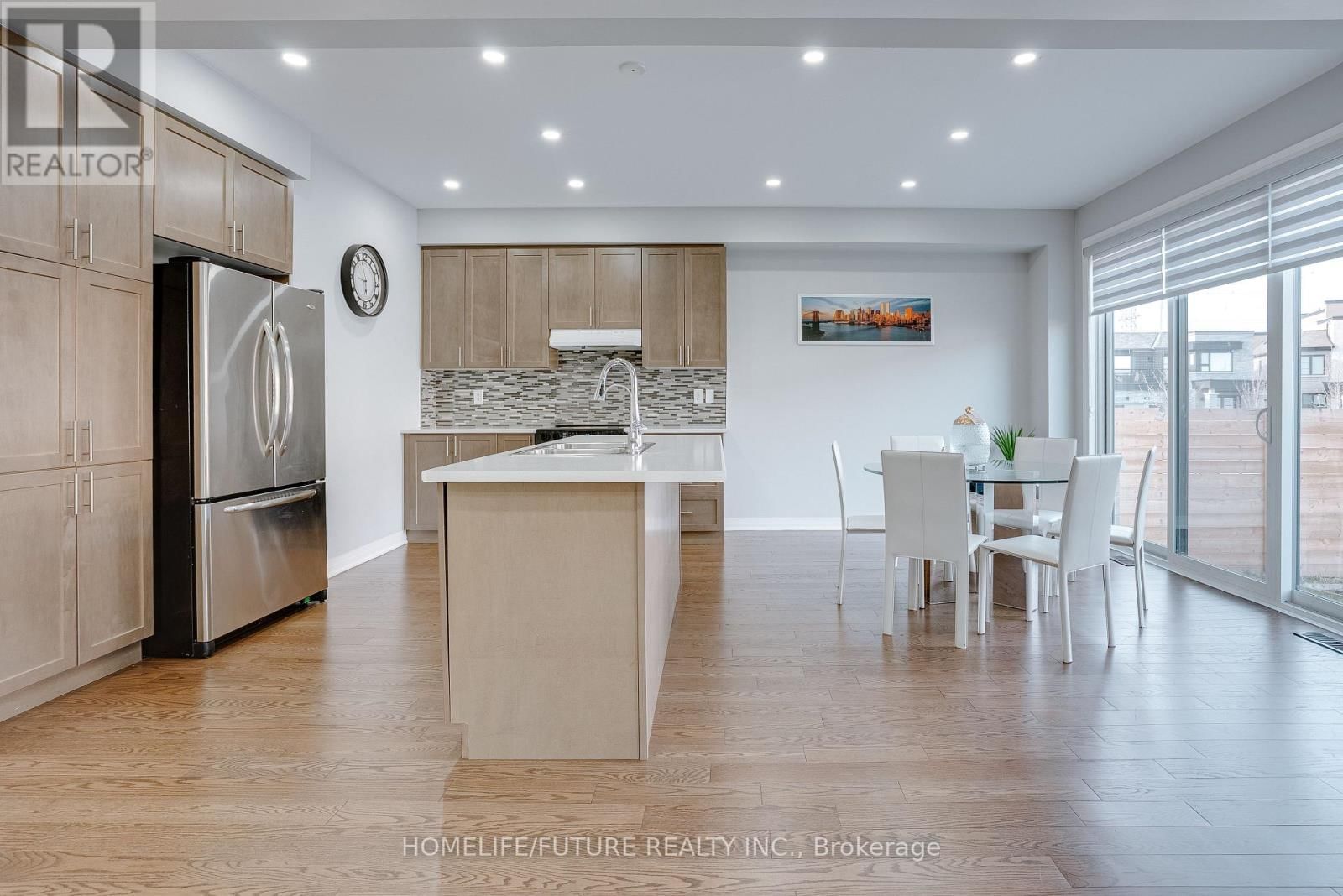 47 CLIPPER LANE Image 13