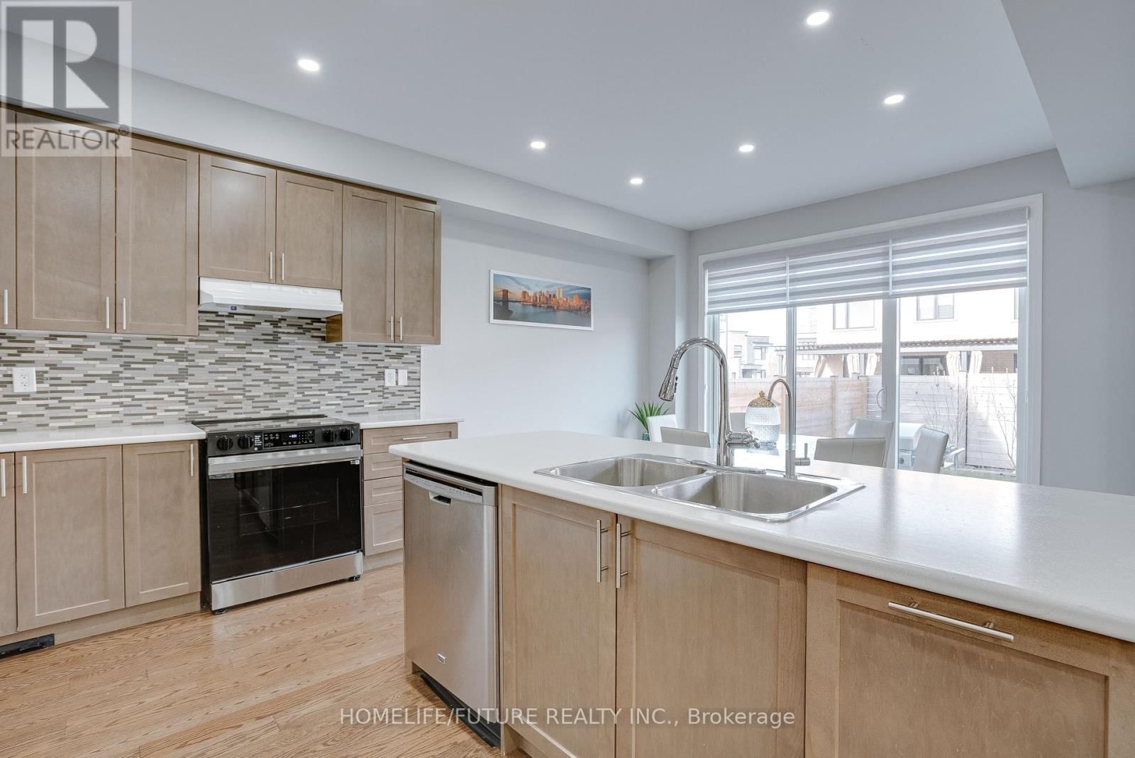 47 CLIPPER LANE Image 14