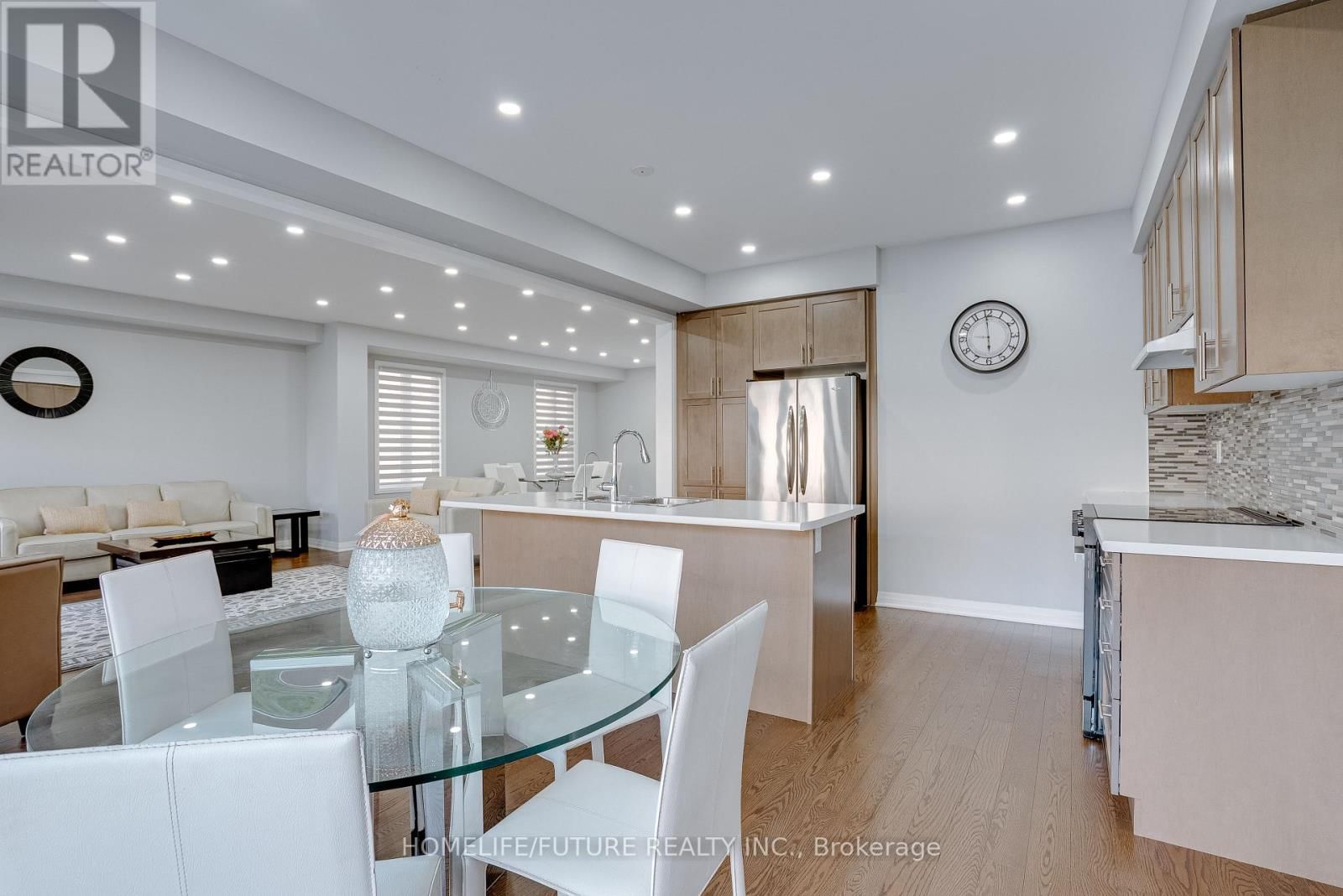 47 CLIPPER LANE Image 15