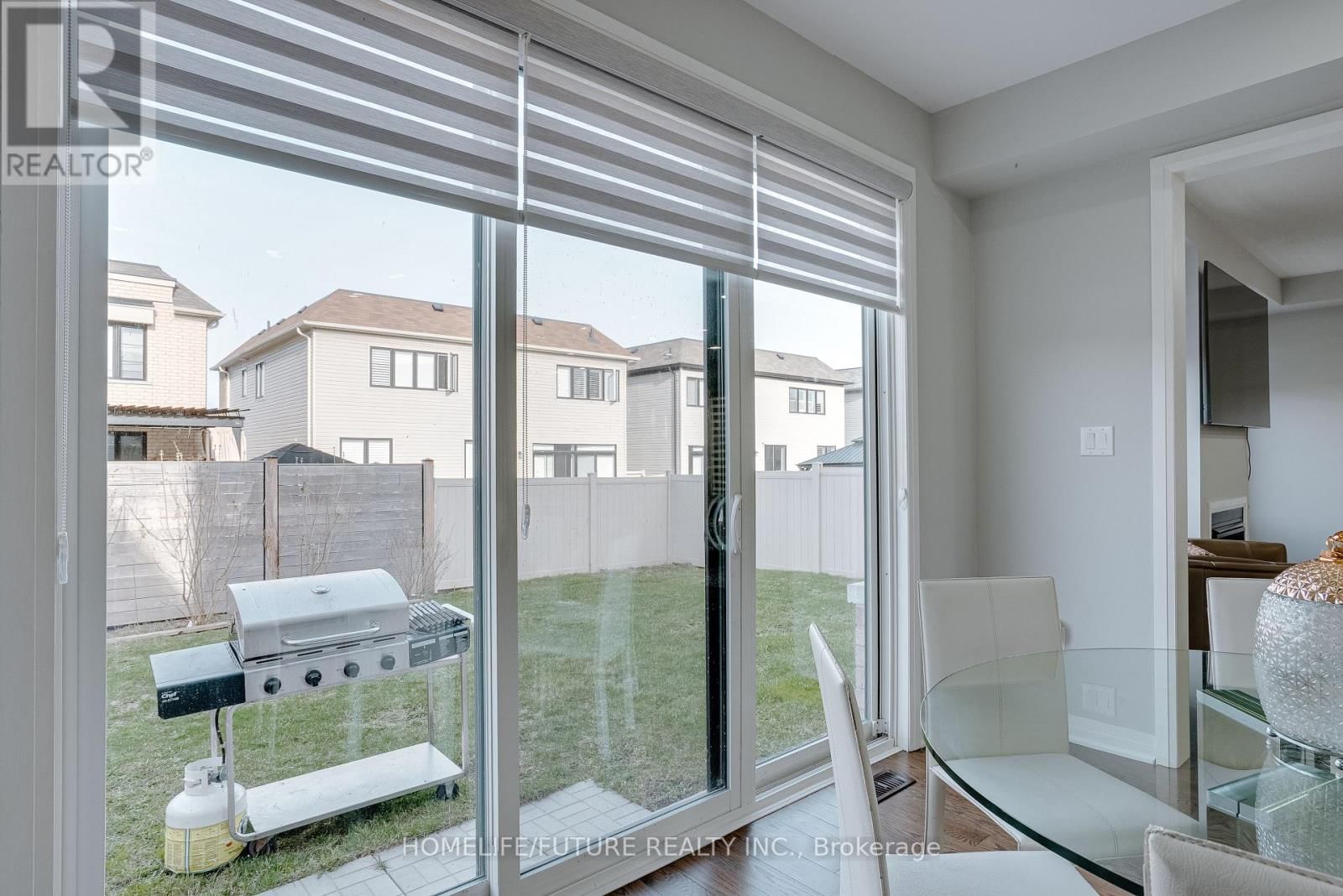 47 CLIPPER LANE Image 16