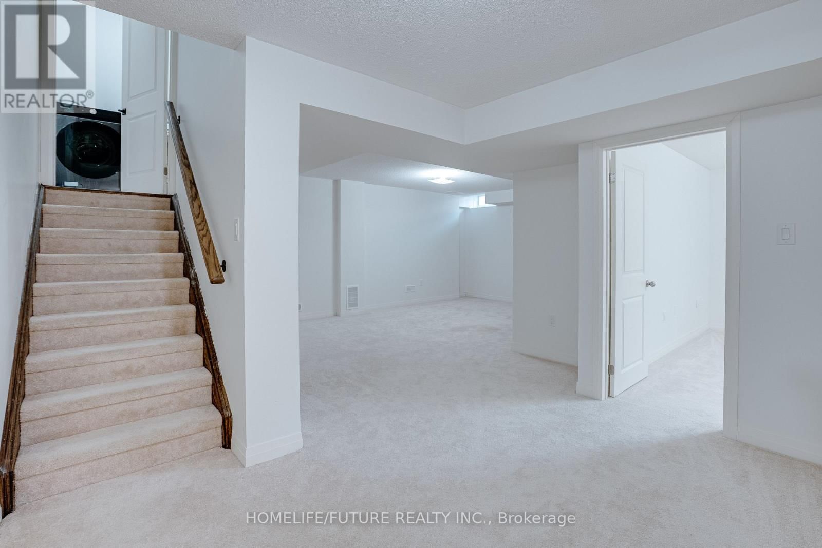 47 CLIPPER LANE Image 28