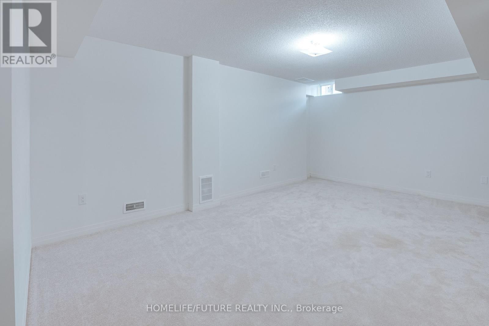 47 CLIPPER LANE Image 29