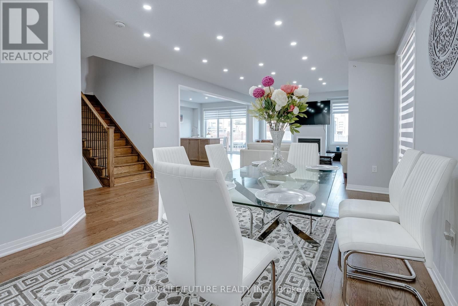 47 CLIPPER LANE Image 8