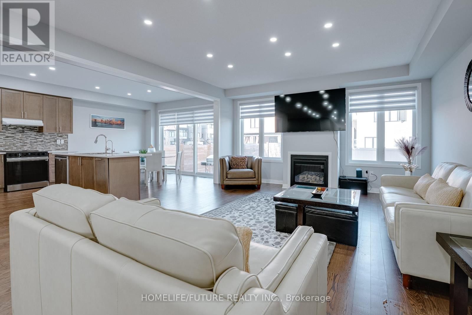 47 CLIPPER LANE Image 9