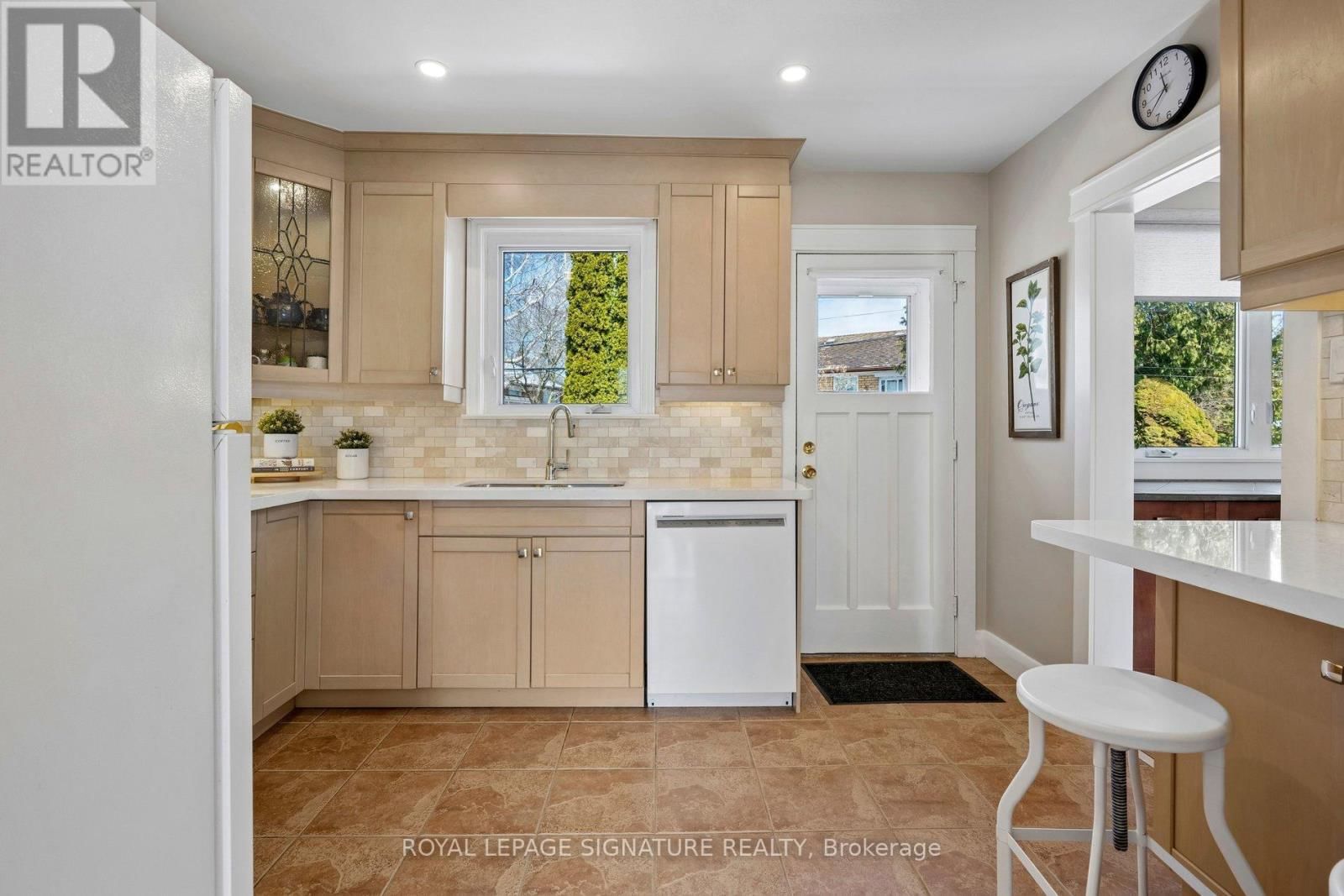 90 WOODGARDEN CRESCENT Image 9