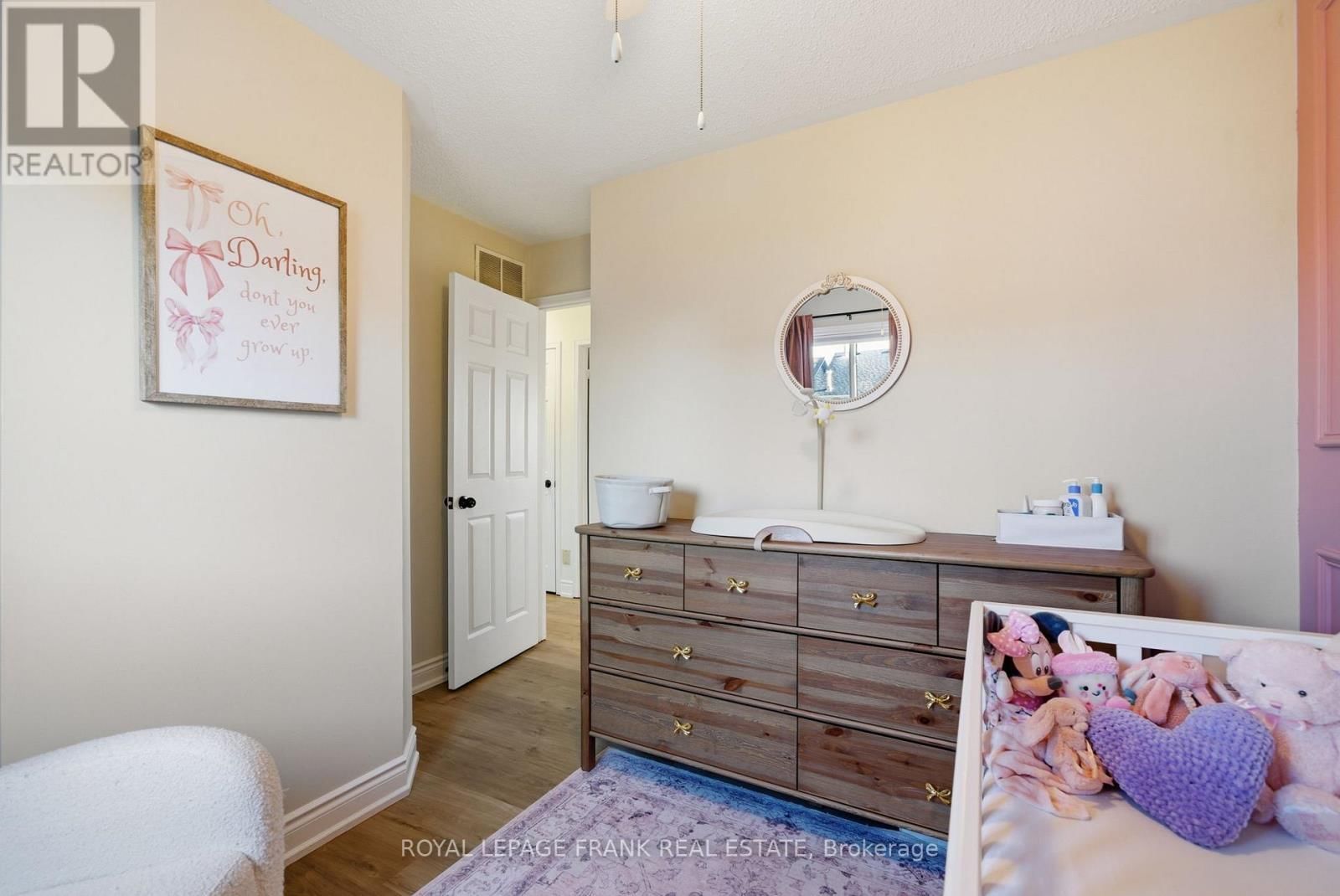 101 TREWIN LANE Image 25