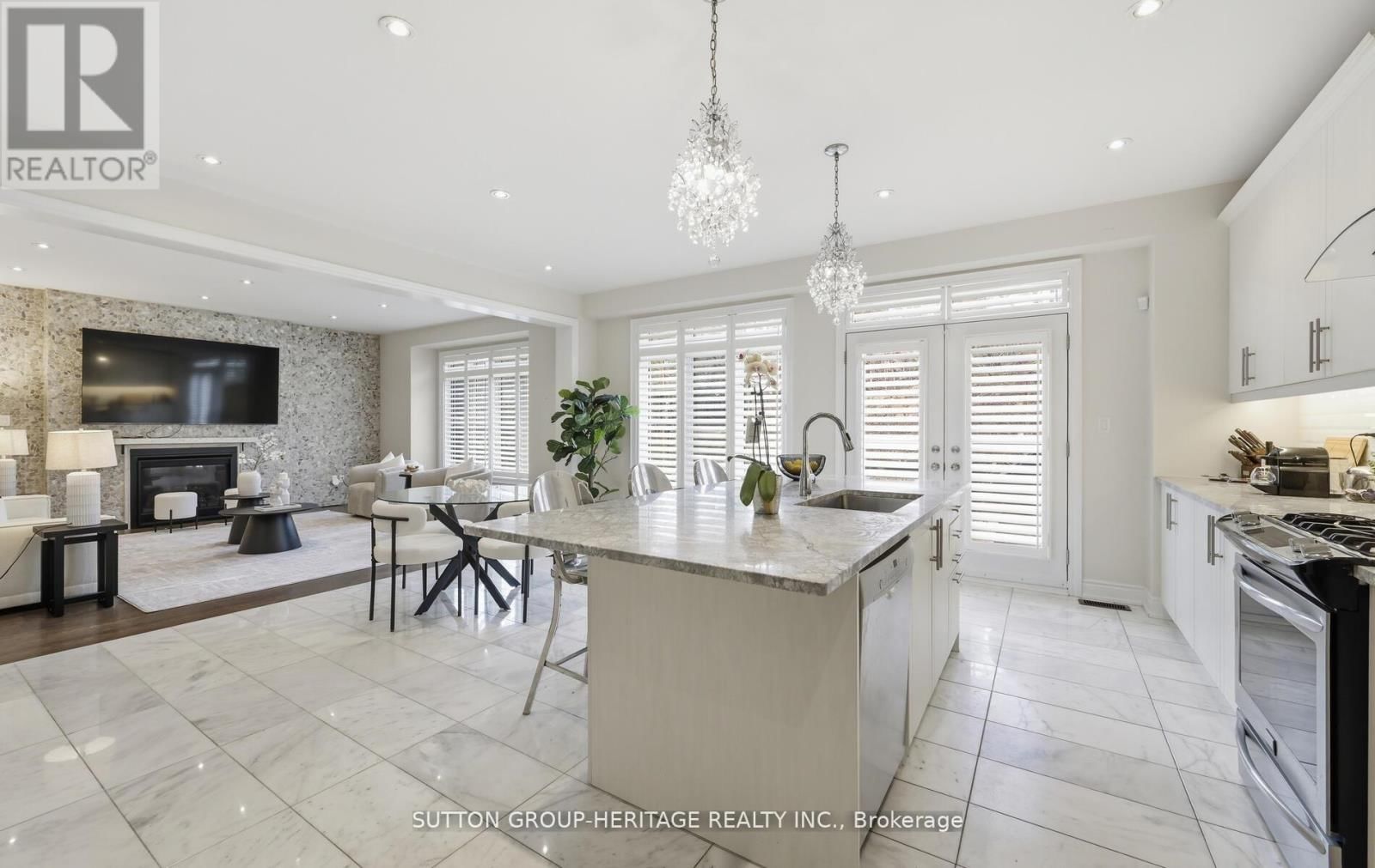 522 CLIFFVIEW ROAD Image 16