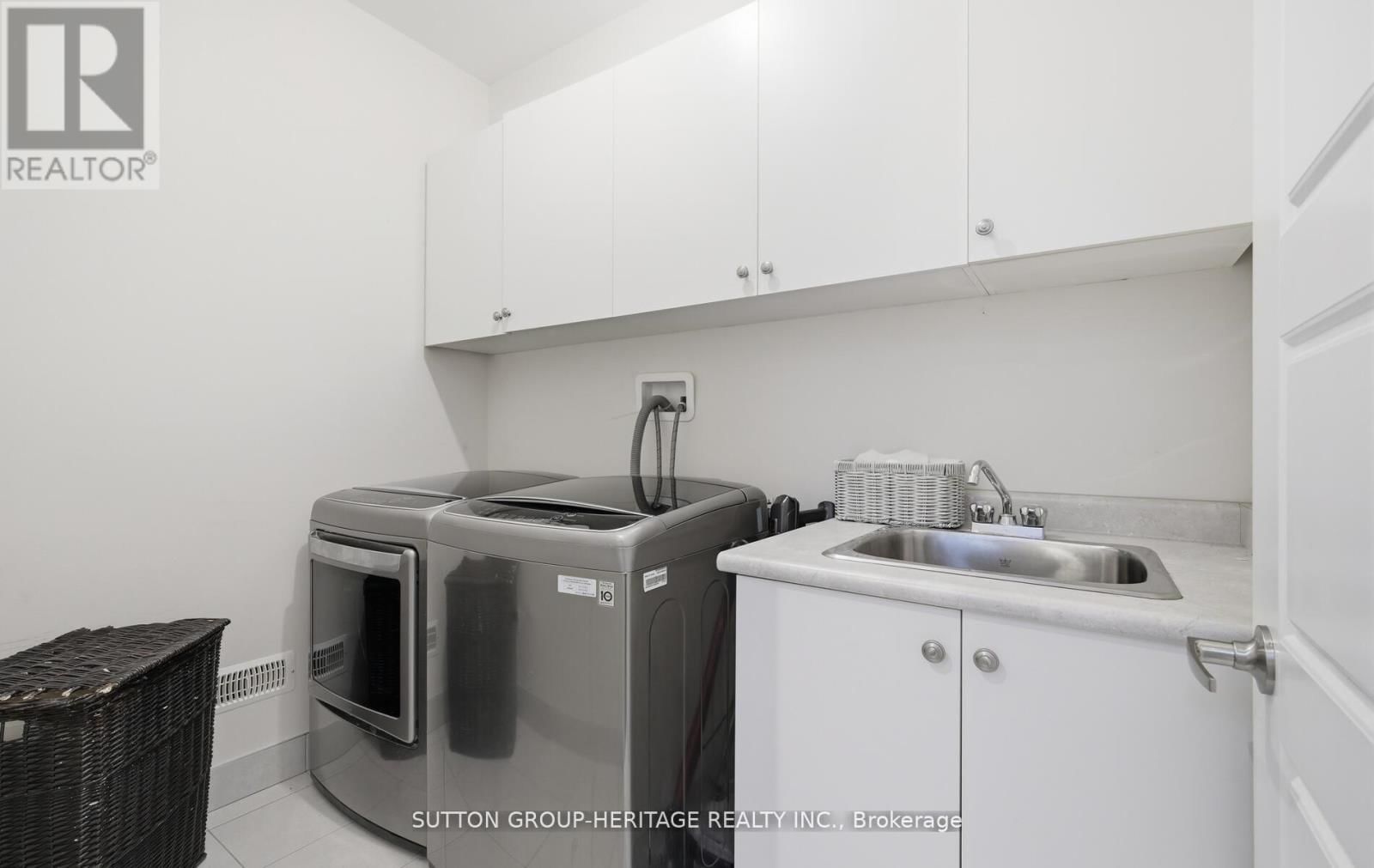 522 CLIFFVIEW ROAD Image 37