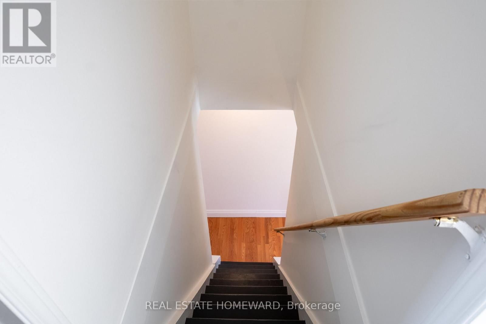 52 BALFOUR AVENUE Image 26