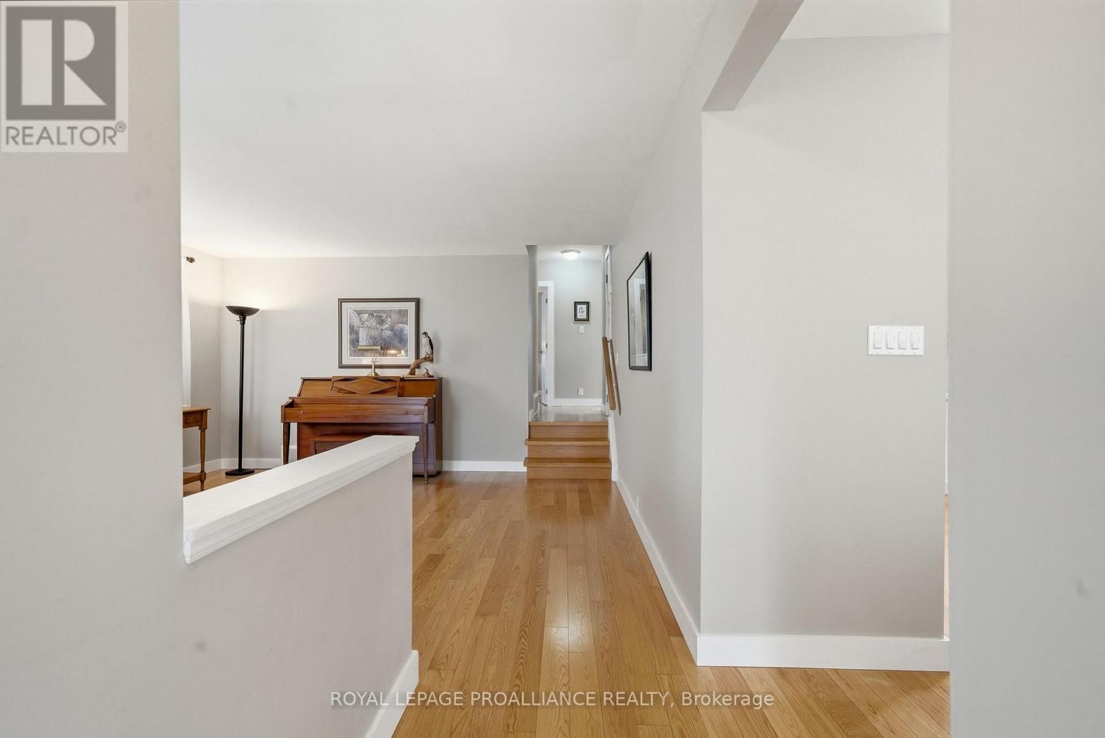 903 NAROCH BOULEVARD Image 12