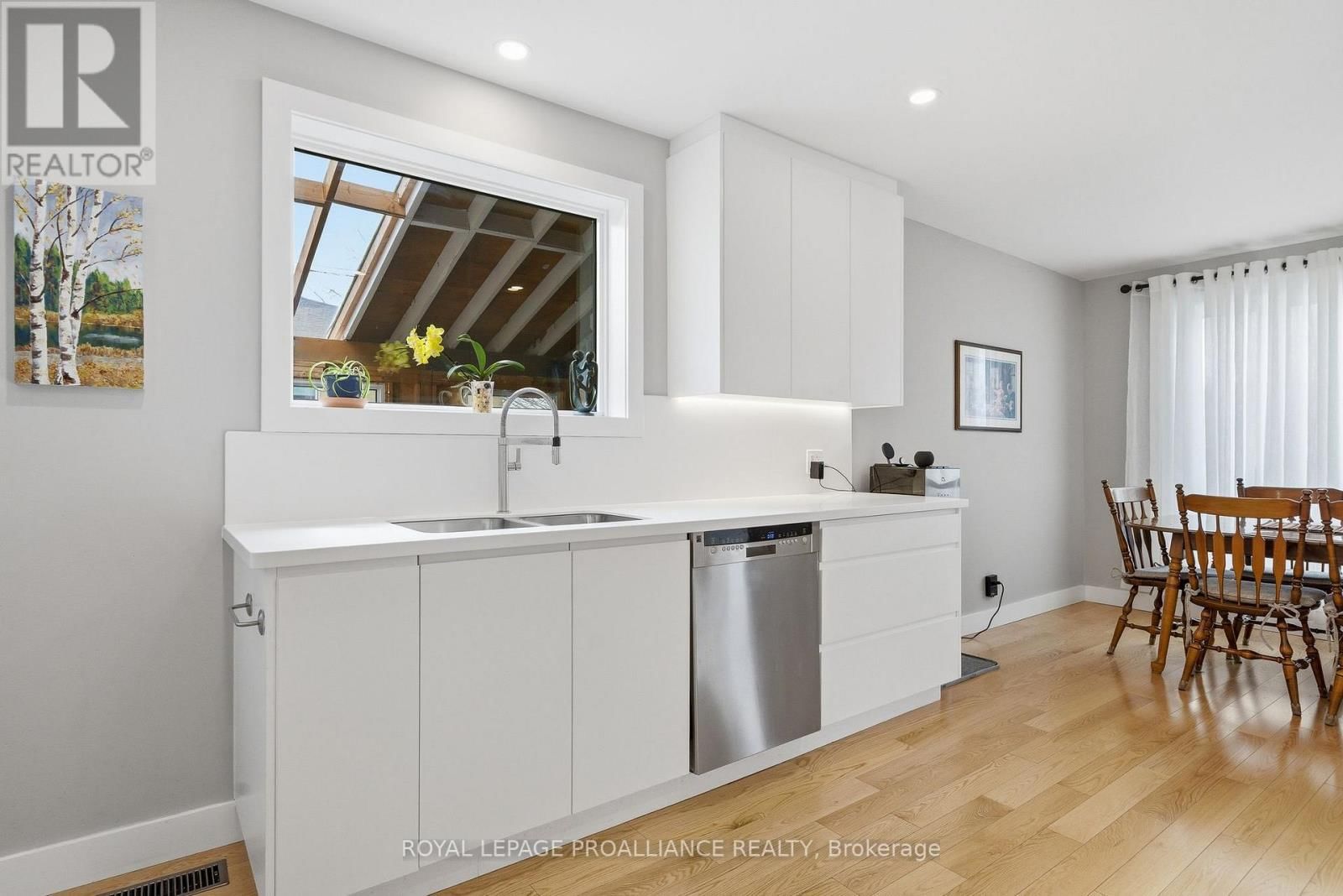 903 NAROCH BOULEVARD Image 23