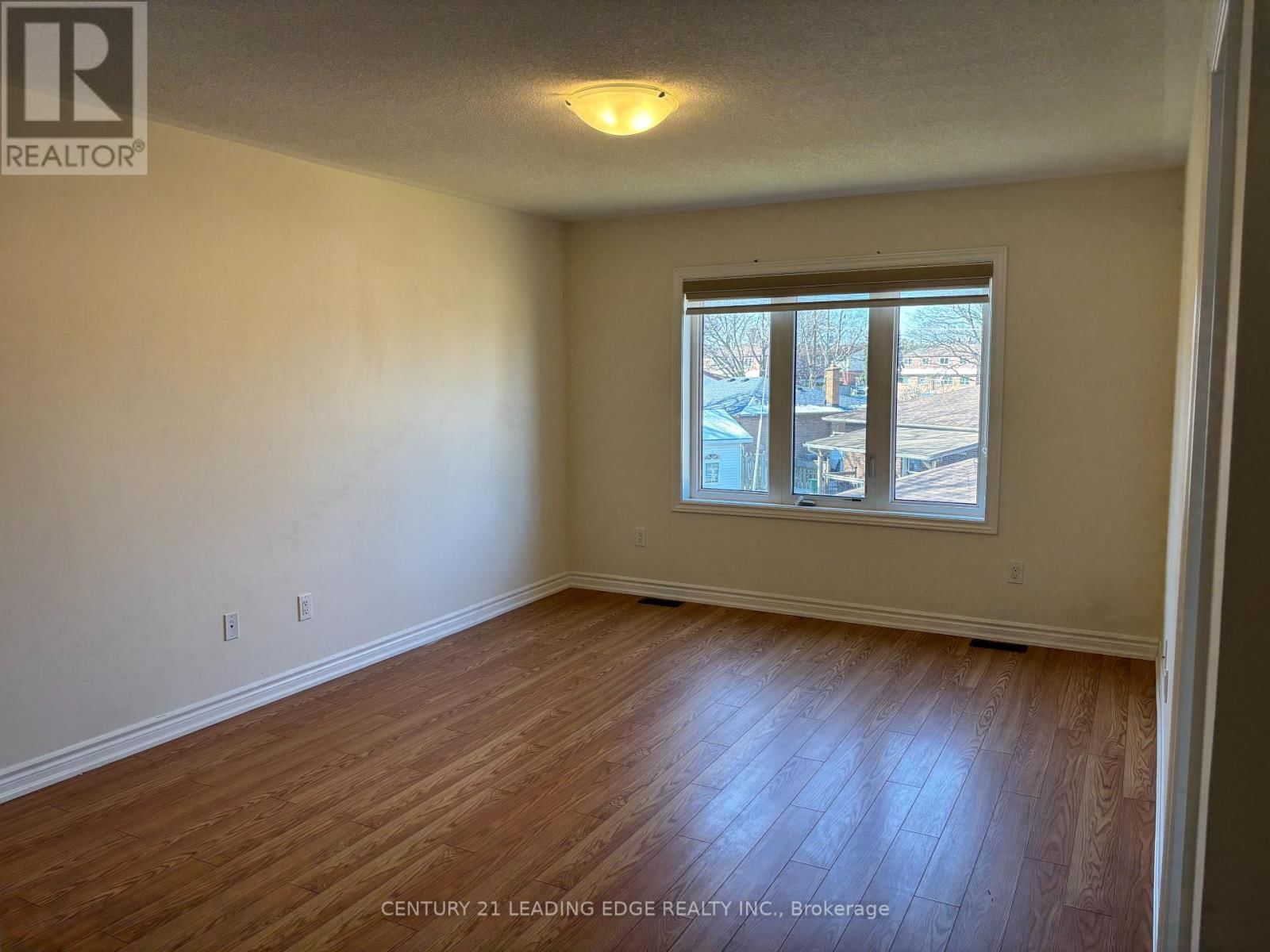 318 OKANAGAN PATH Image 8