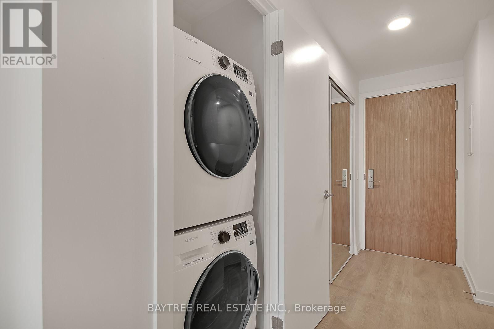 217 - 150 LOGAN AVENUE Image 19