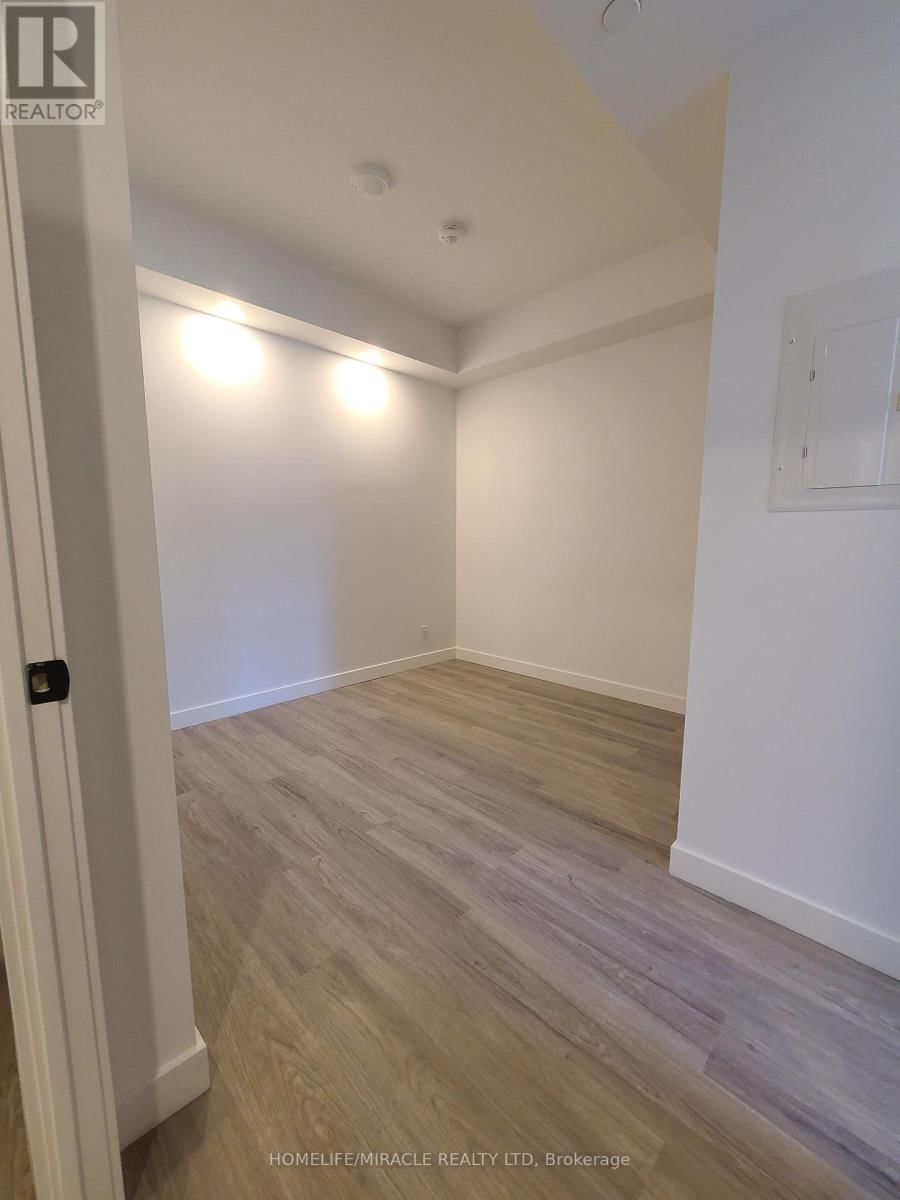 325 - 1050 EASTERN AVENUE Image 5