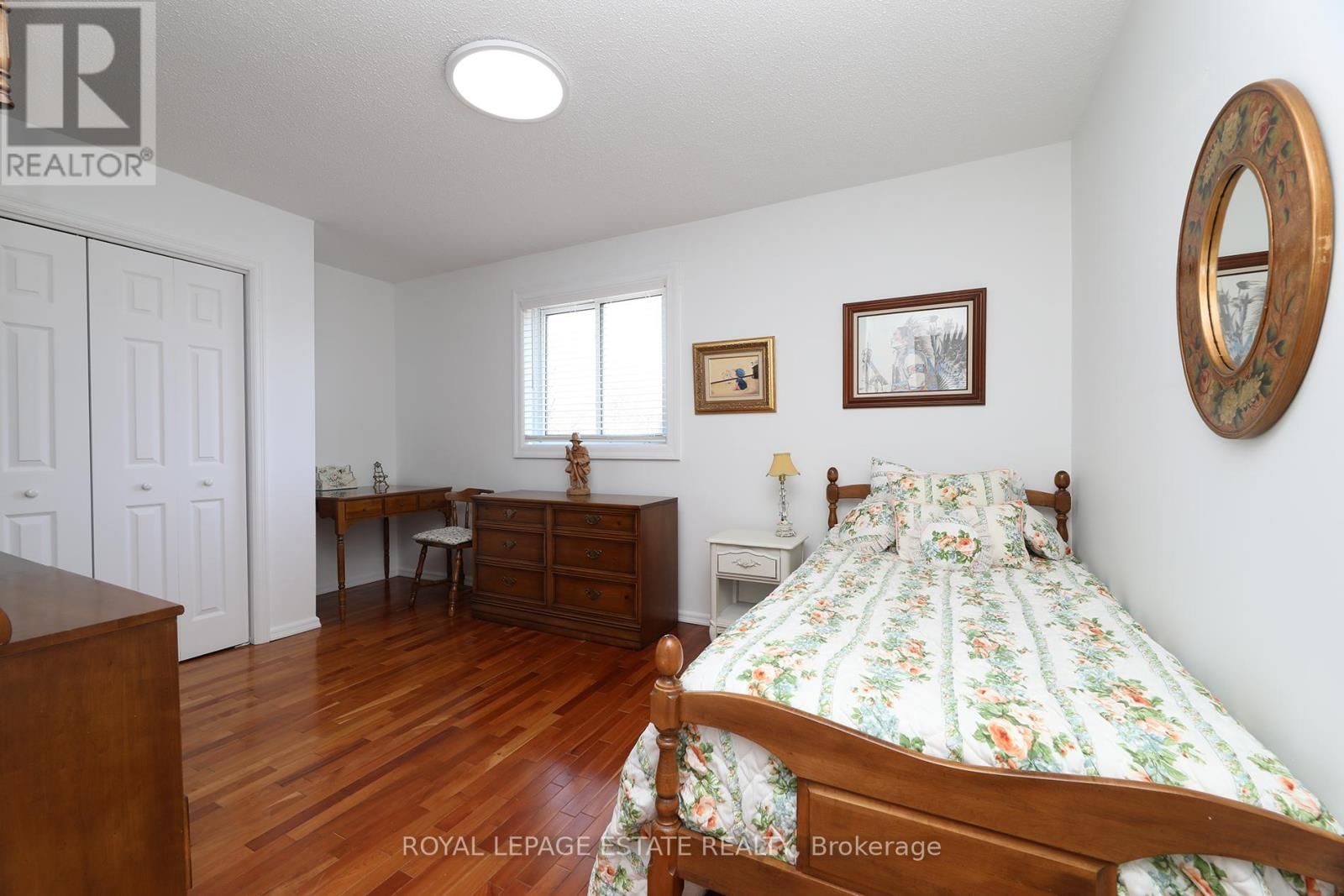 898 BEAUFORT COURT Image 34