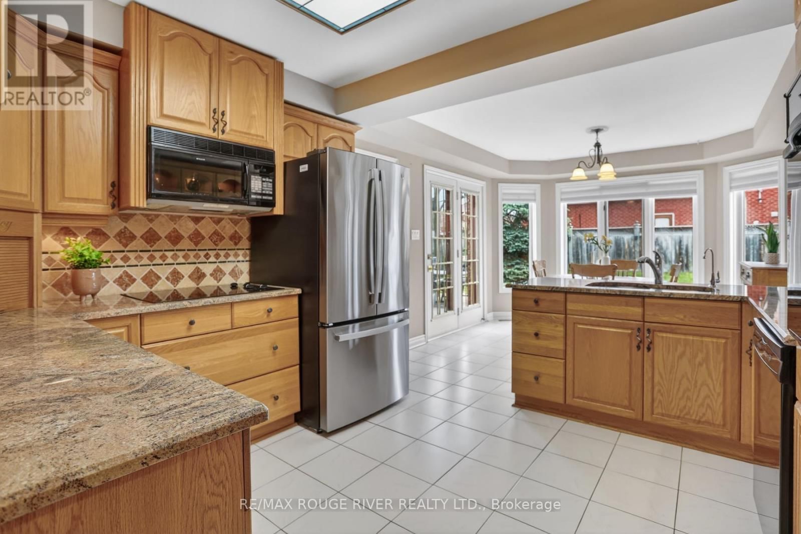 60 EMMETT PLACE Image 12