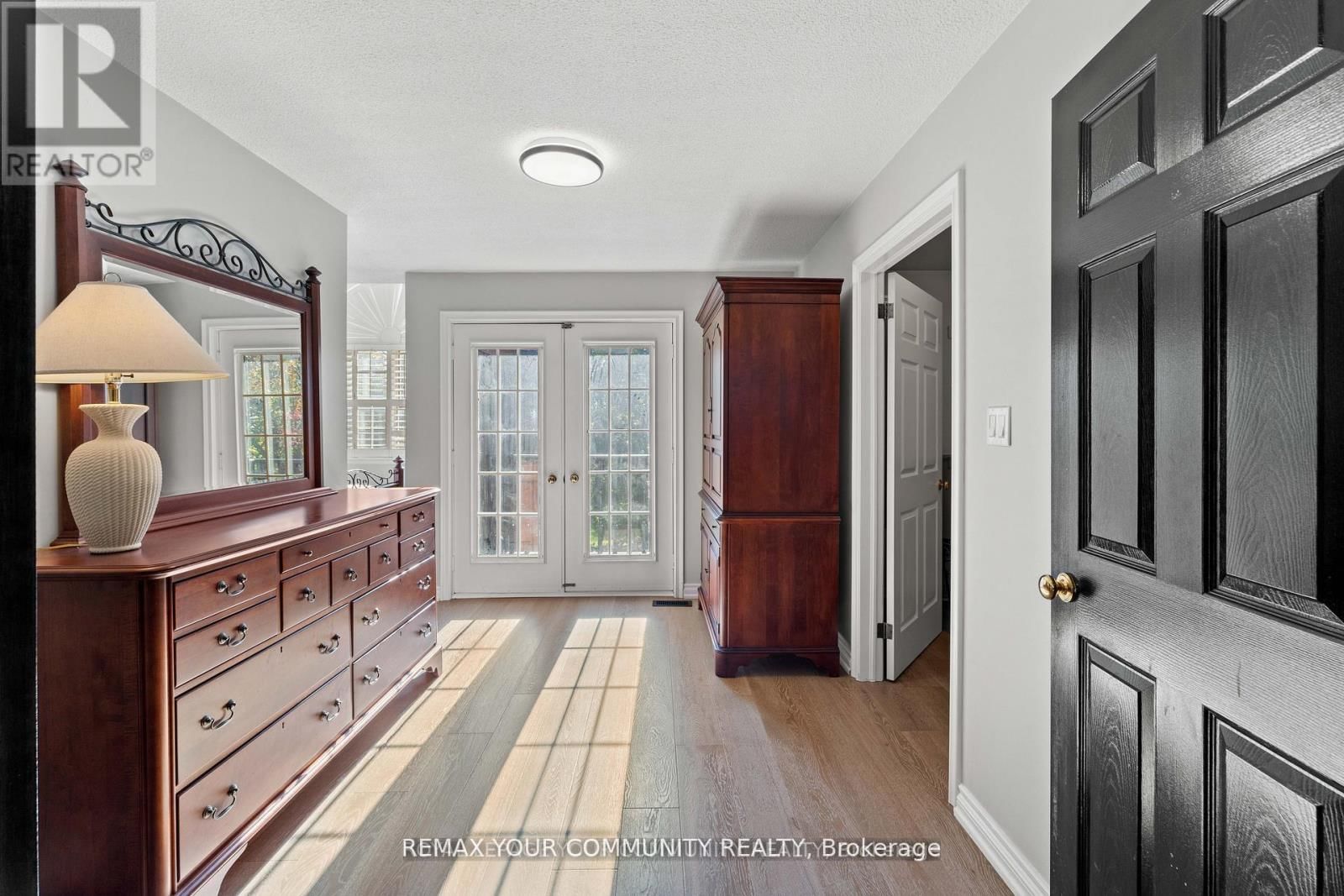 1645 ACORN LANE Image 19