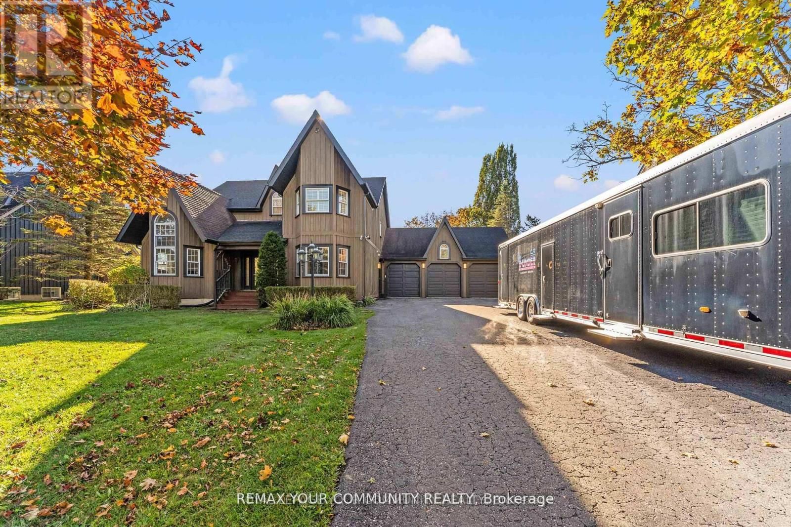 1645 ACORN LANE Image 3