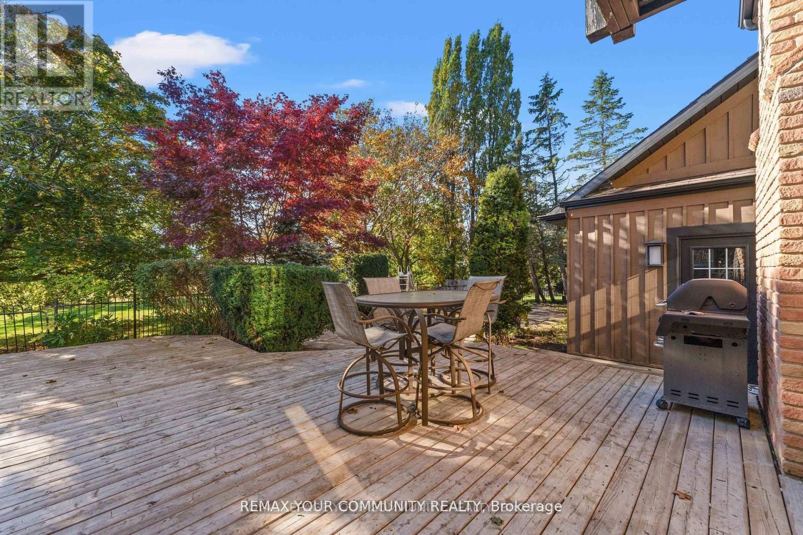 1645 ACORN LANE Image 37