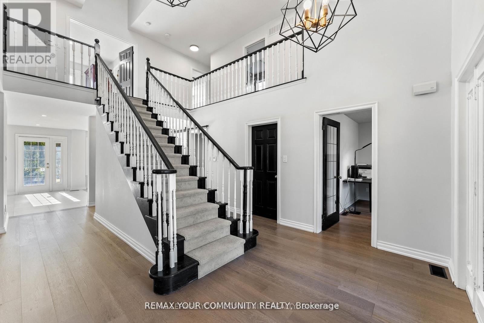 1645 ACORN LANE Image 6