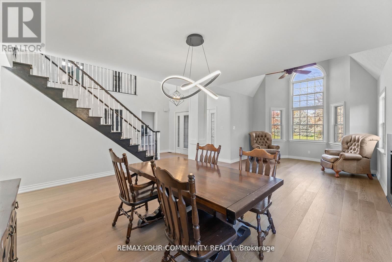 1645 ACORN LANE Image 8