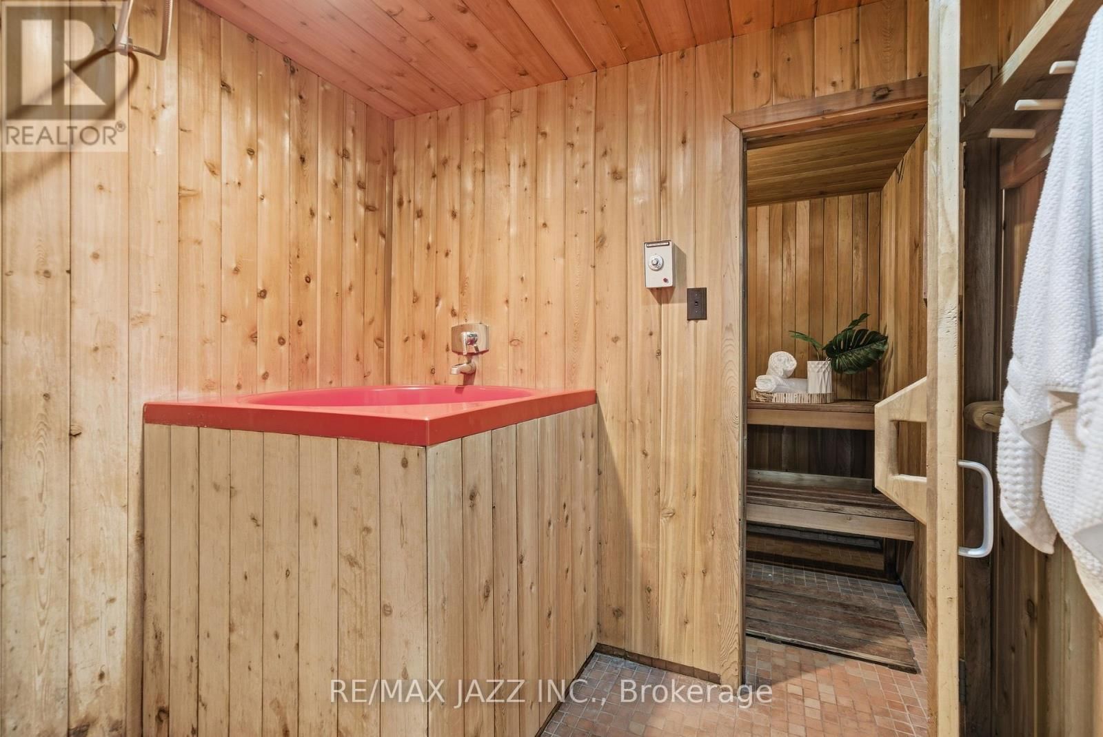 4204 CONCESSION ROAD 8 Image 32