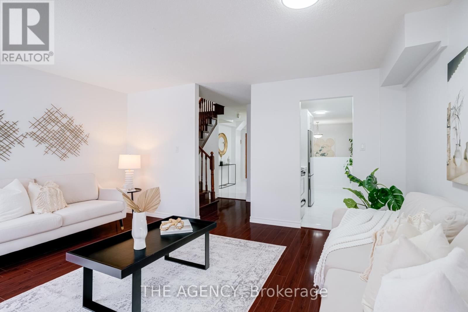 142 GREENBRAE CIRCUIT Image 6