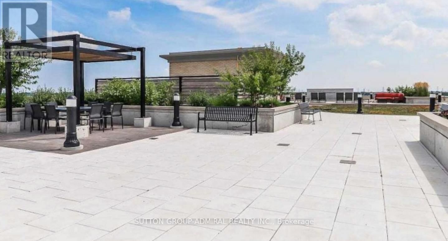 210 - 3655 KINGSTON ROAD Image 31