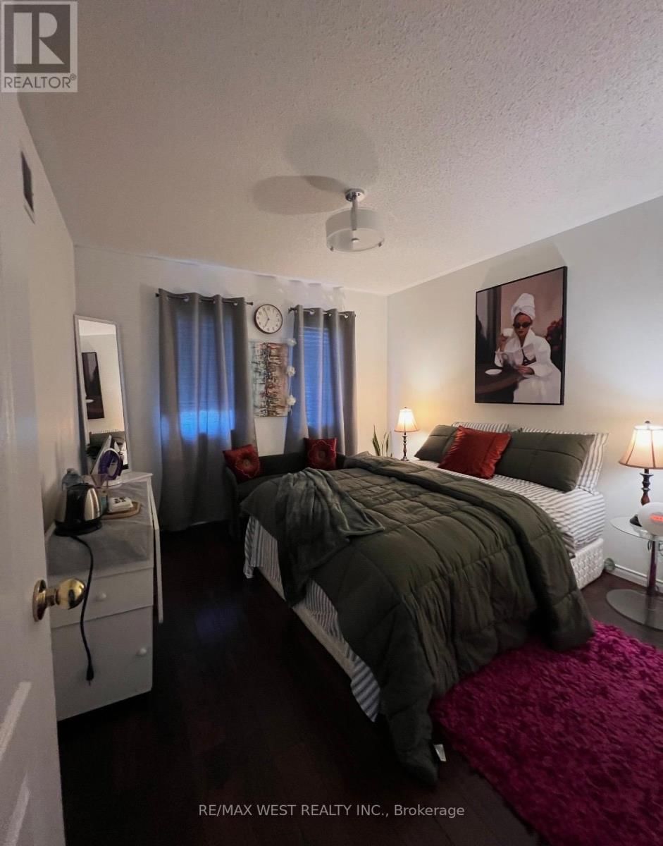 1136 MIDDLEBURY AVENUE Image 29