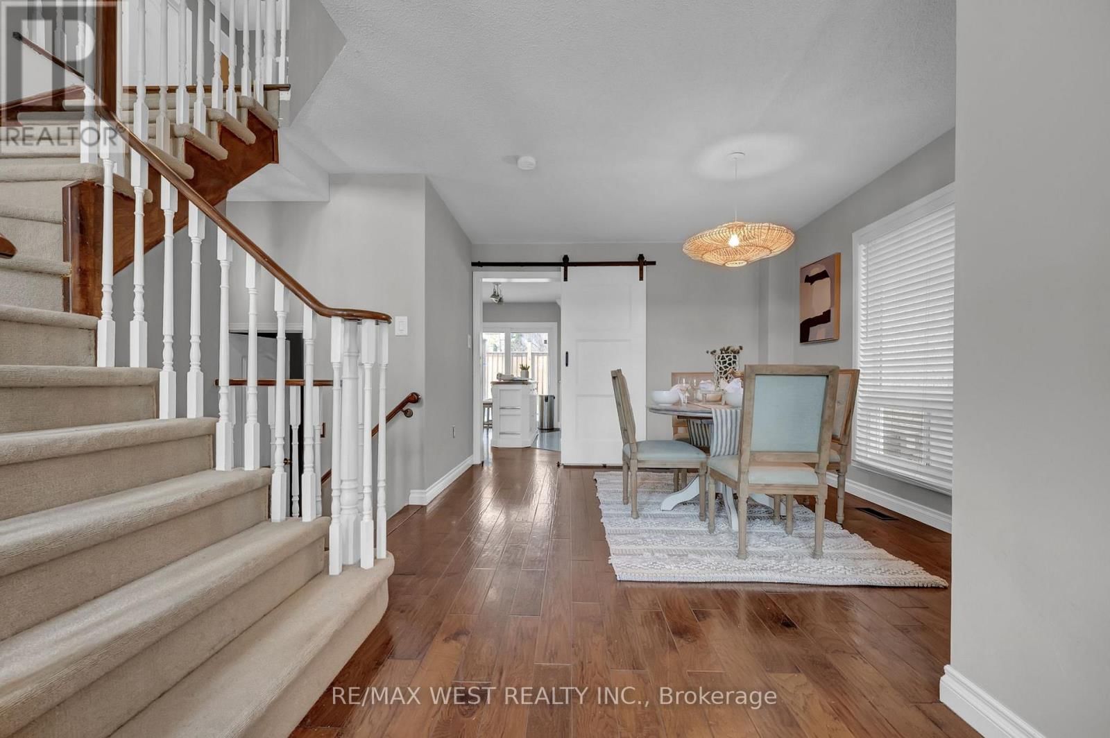 1136 MIDDLEBURY AVENUE Image 6