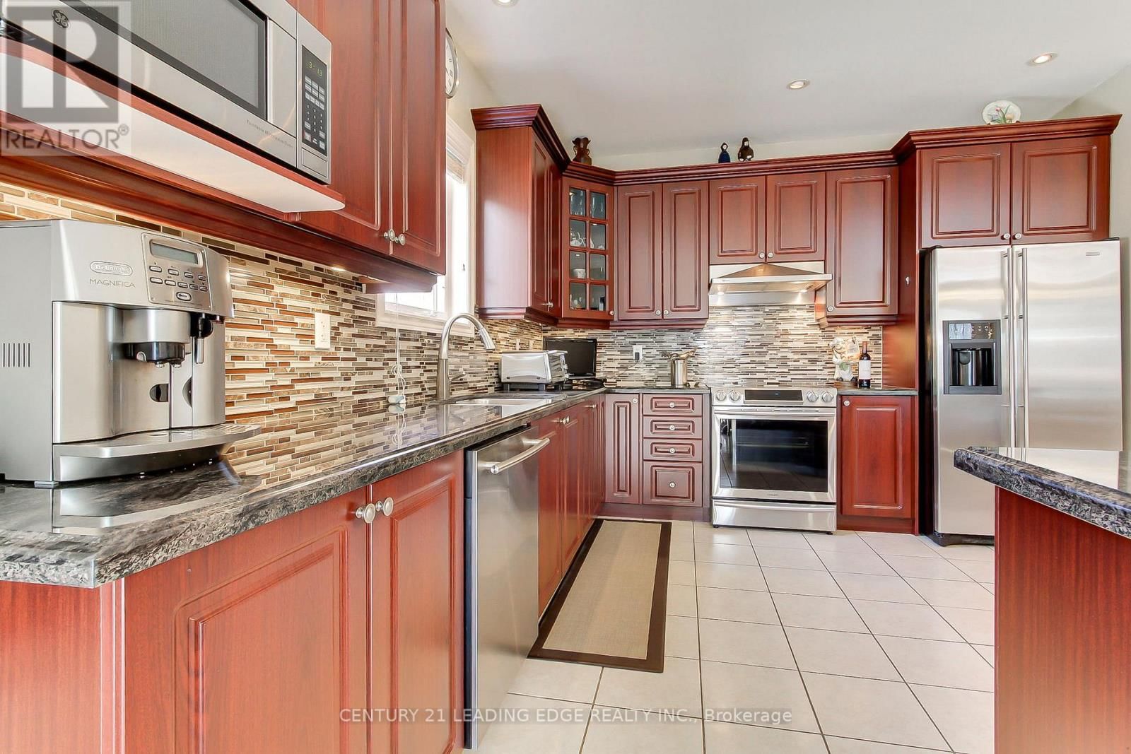 20 COSENS STREET Image 10