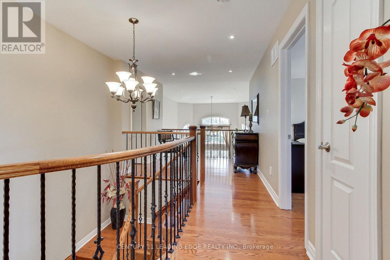 20 COSENS STREET Image 20