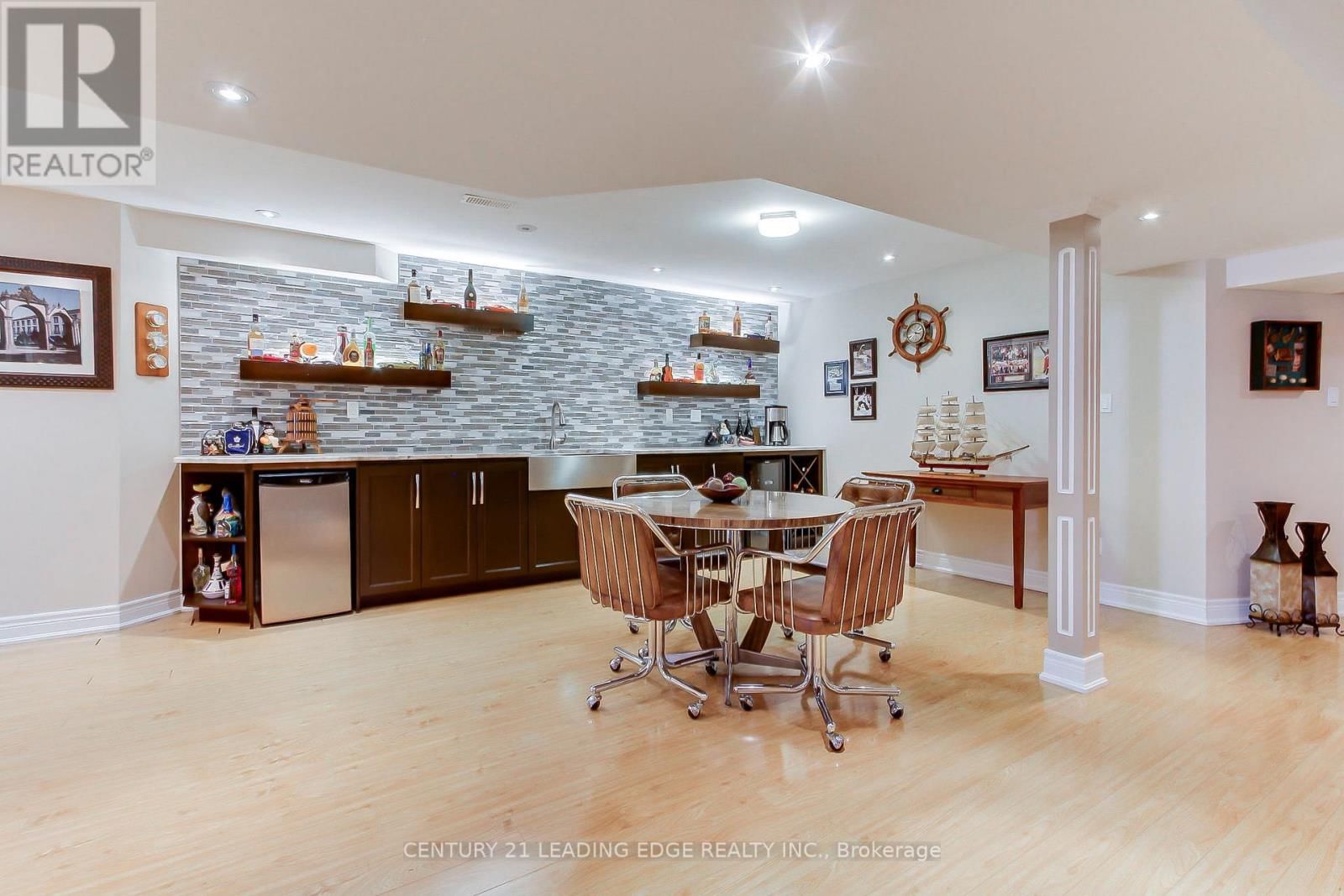 20 COSENS STREET Image 27