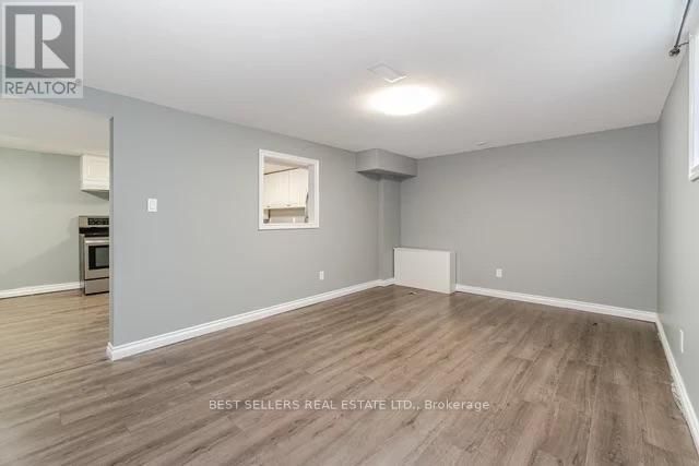 LOWER - 541 OAKWOOD AVENUE Image 9