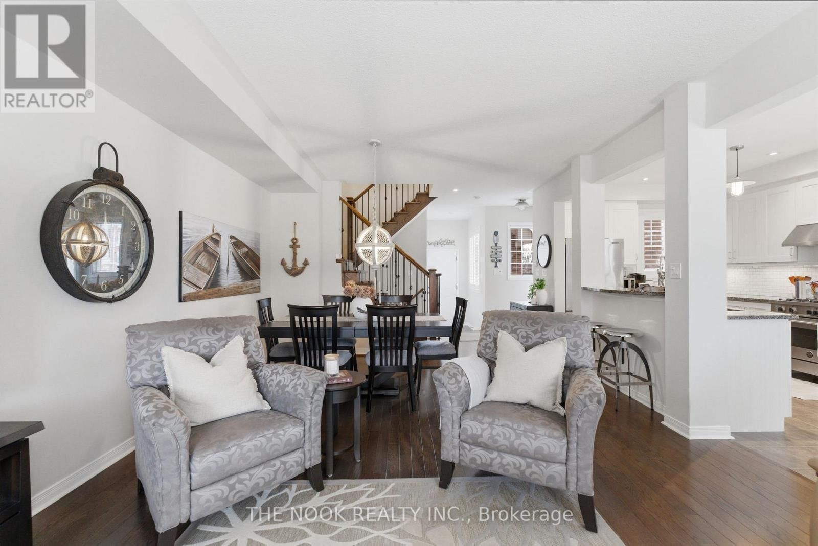 320 LAKEBREEZE DRIVE NORTH Image 10