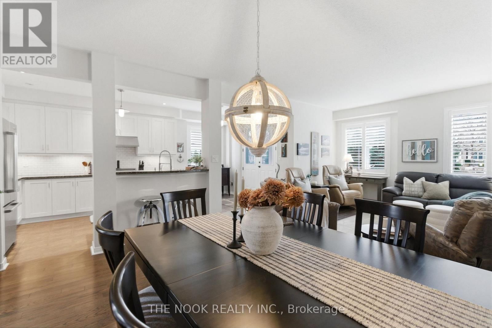 320 LAKEBREEZE DRIVE NORTH Image 16