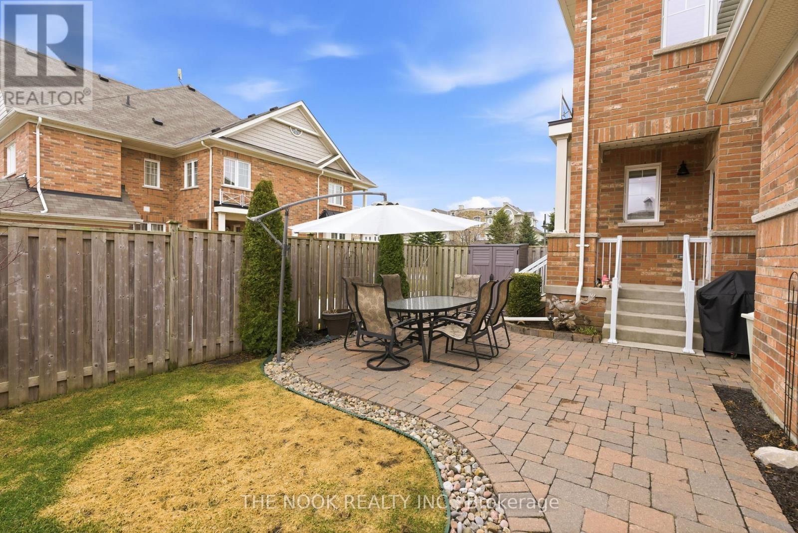 320 LAKEBREEZE DRIVE NORTH Image 33