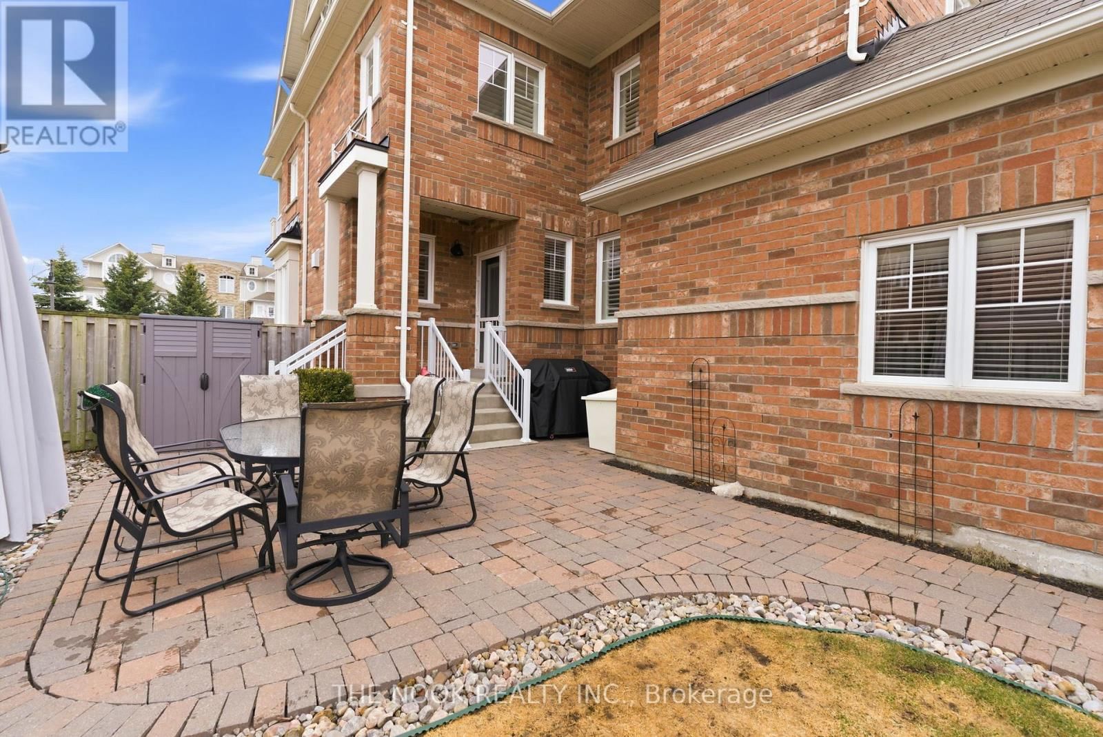 320 LAKEBREEZE DRIVE NORTH Image 36