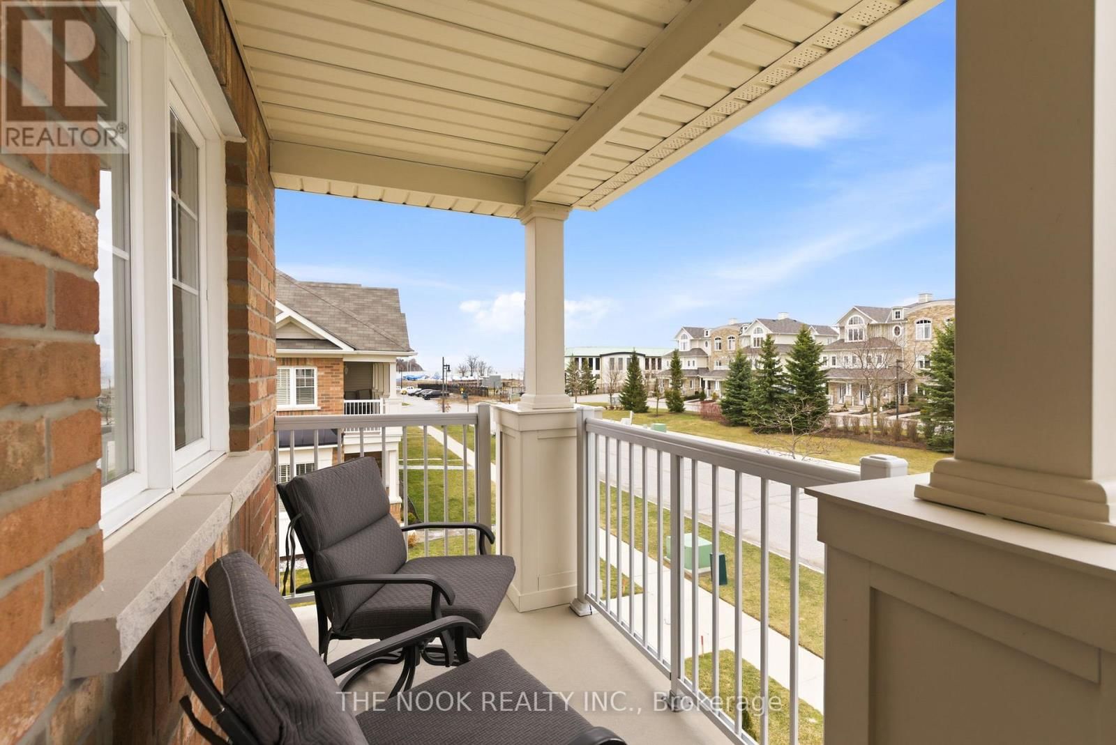 320 LAKEBREEZE DRIVE NORTH Image 40