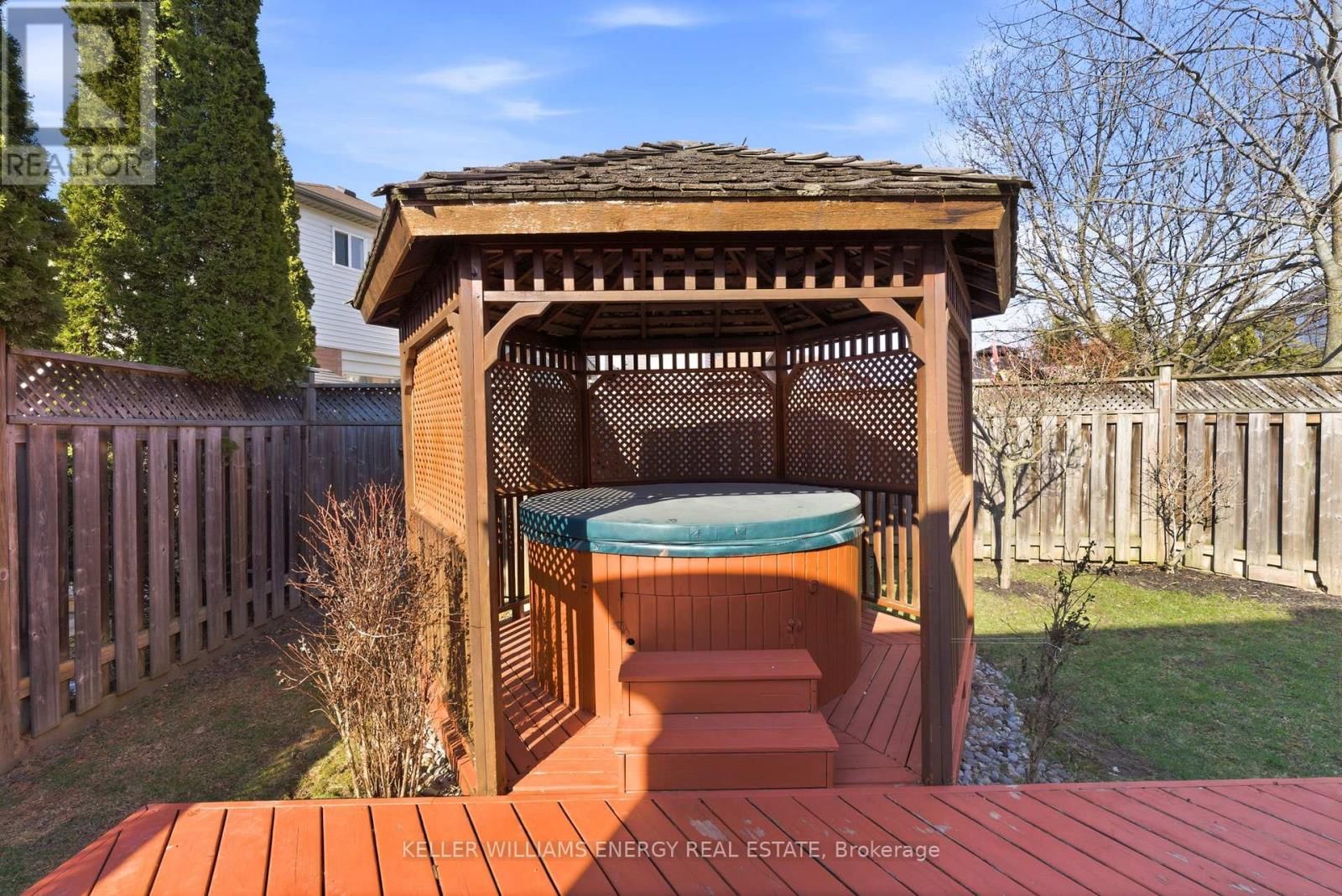 66 SQUIRE FLETCHER DRIVE Image 32