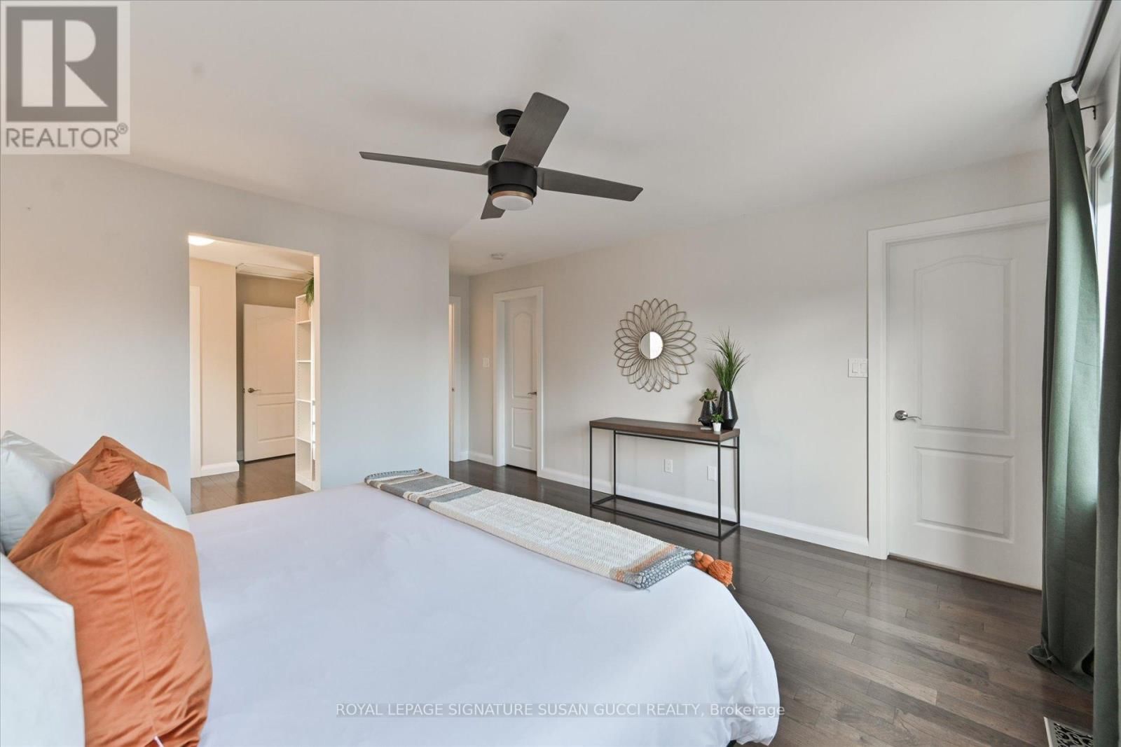 811 COSBURN AVENUE Image 26