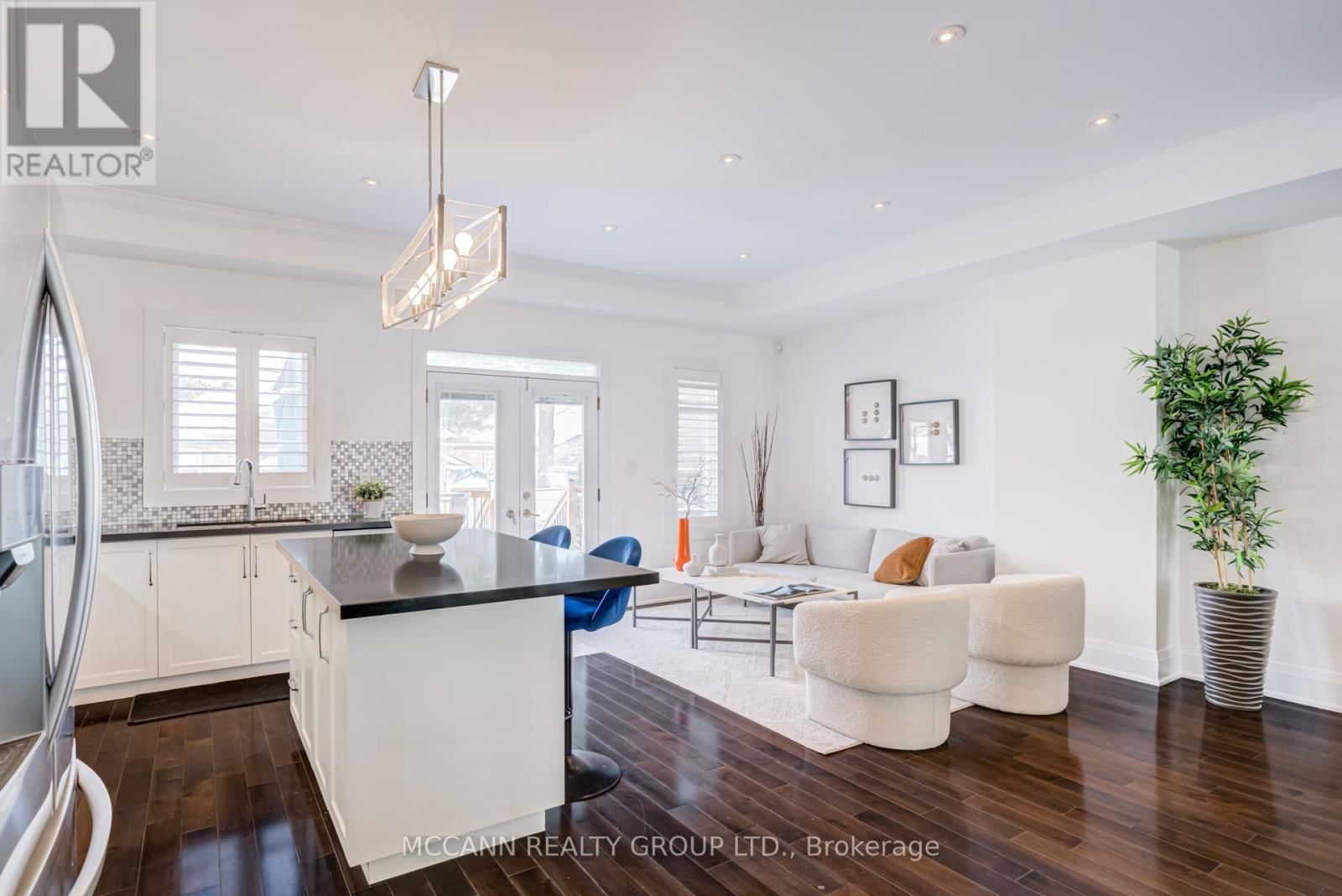 1155 GREENWOOD AVENUE Image 19