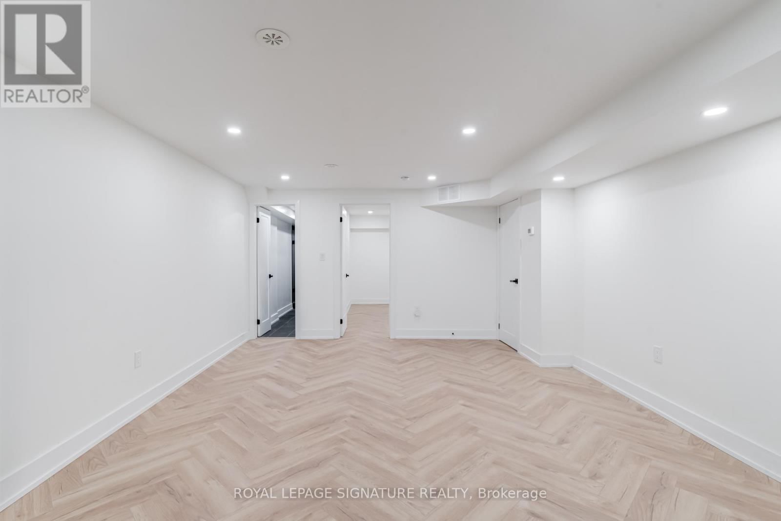 3 - 861 O'CONNOR DRIVE Image 9