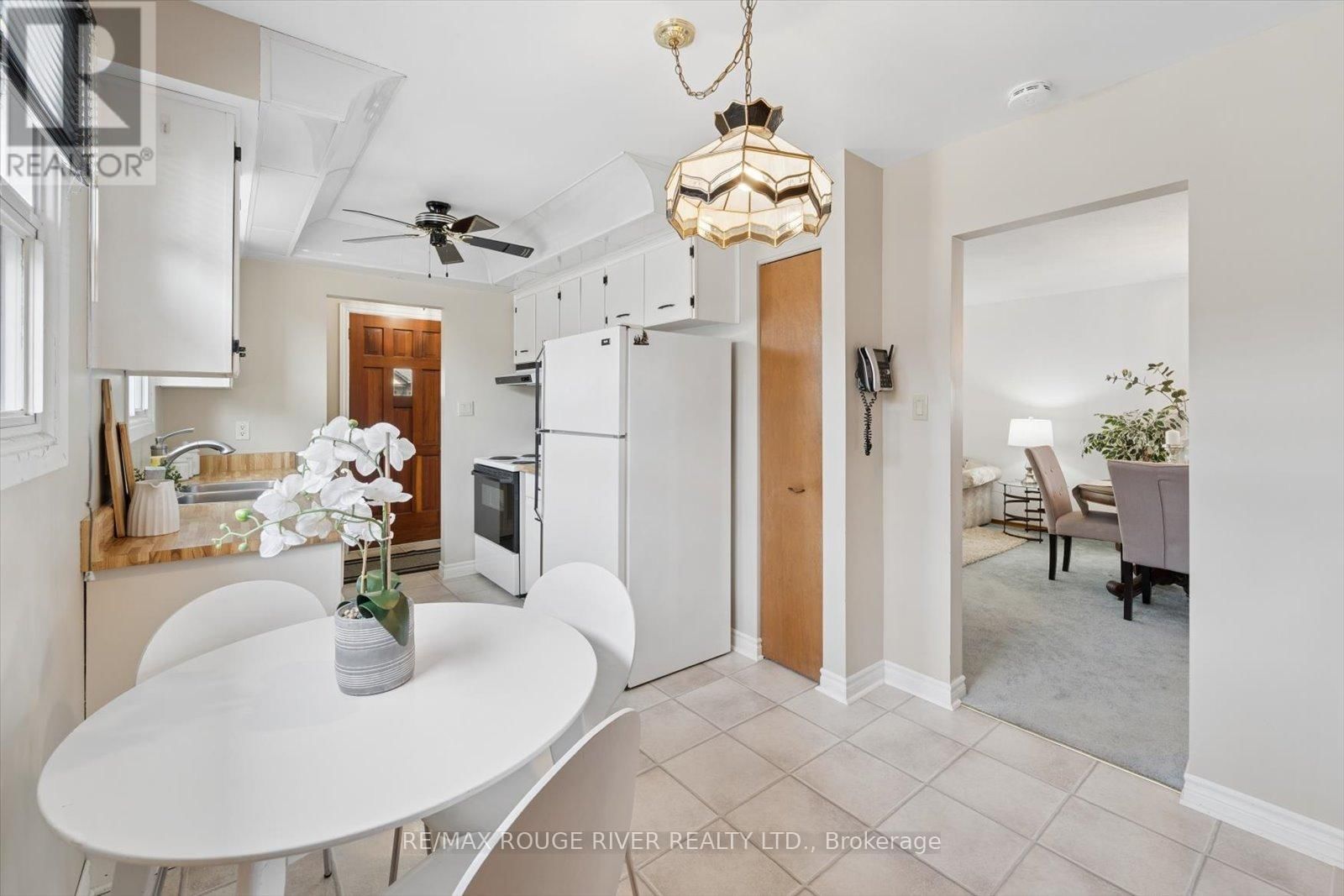 672 PLEASANT STREET Image 13