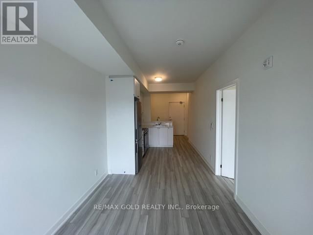1115 - 51 CLARINGTON BOULEVARD Image 32