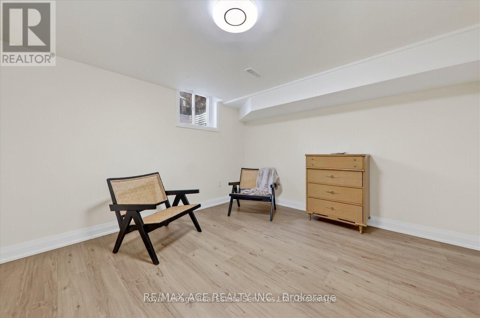 100 BRIMWOOD DRIVE Image 31