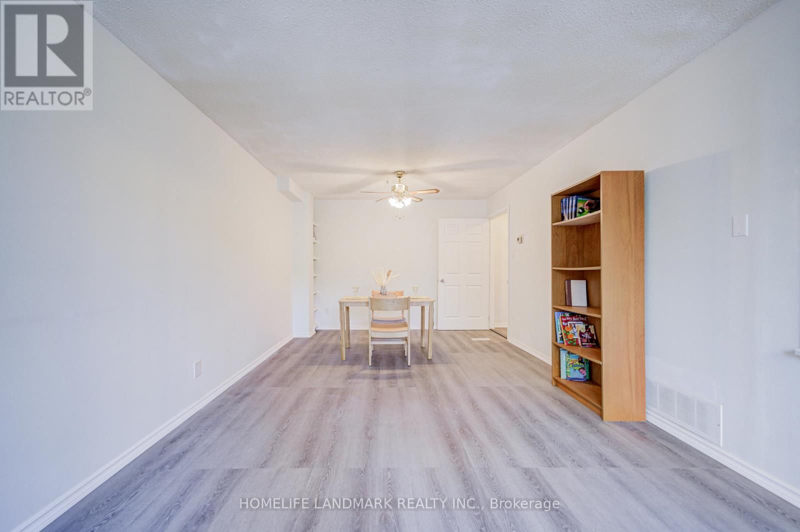 3025 BRIDLETOWNE CIRCLE Image 14